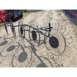 Przetrząsaczo-zgrabiarka do fasoli