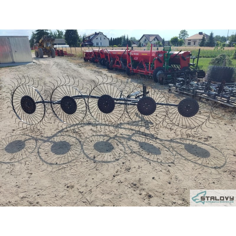 Przetrząsaczo-zgrabiarka do fasoli