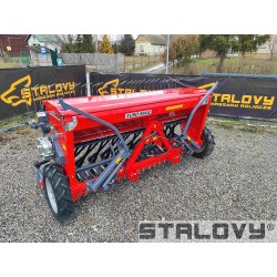 Siewnik zbożowy stopkowy