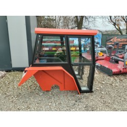 Kabina do ciągników C330, C360, MTZ T25 BIZON MF235 MF255