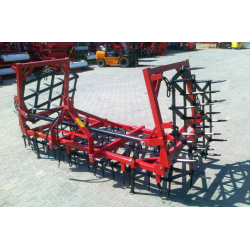 Brona polowa hydraulicznie składana